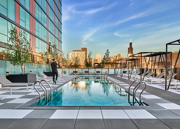 Apartment Fulbrix Bright Designer With West Loop Views
