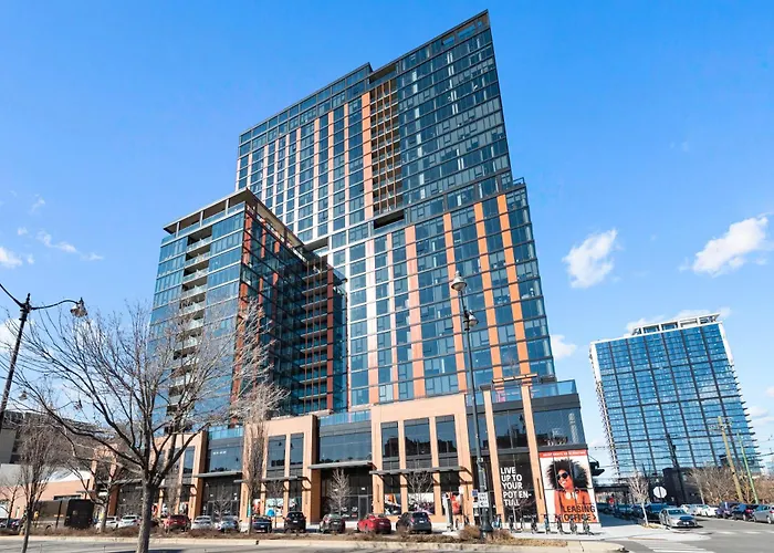 Apartment Fulbrix Bright Designer With West Loop Views Chicago