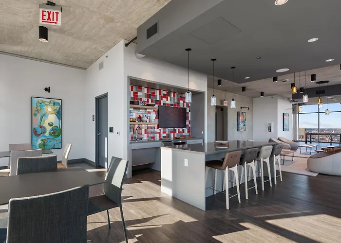Apartment Fulbrix Bright Designer With West Loop Views Chicago