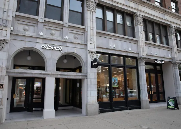 Fulbrix Bright Designer With West Loop Views Apartment *