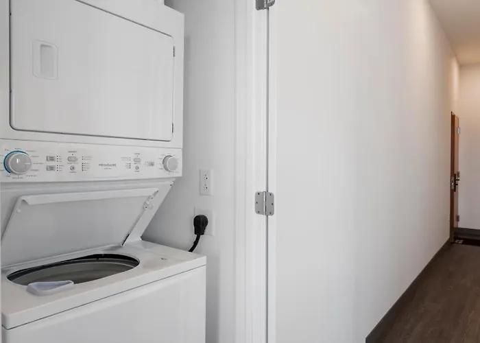 Apartment Fulbrix Bright Designer With West Loop Views