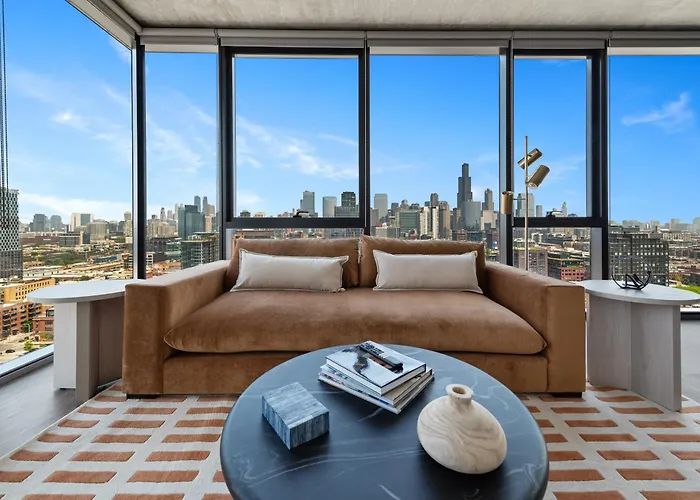 Apartment Fulbrix Bright Designer With West Loop Views *