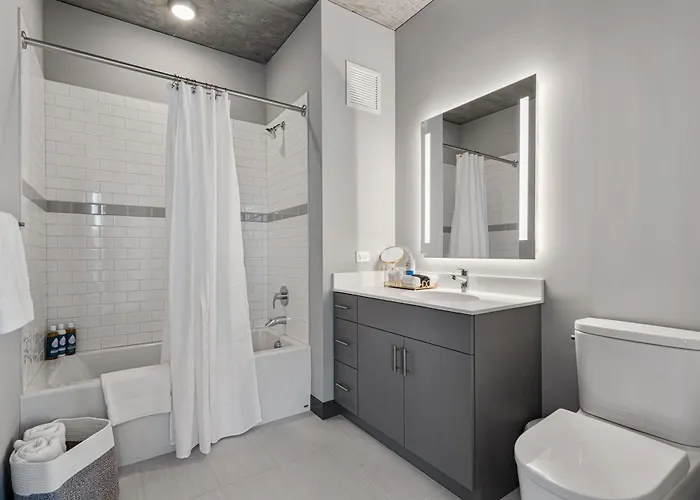 Fulbrix Bright Designer With West Loop Views * Chicago