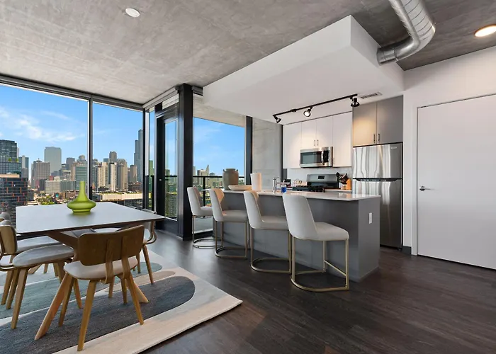 Fulbrix Bright Designer With West Loop Views Apartment *