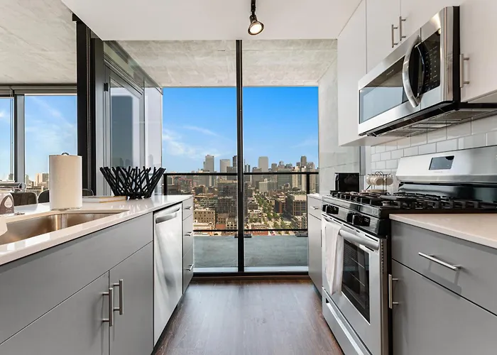 Fulbrix Bright Designer With West Loop Views Chicago
