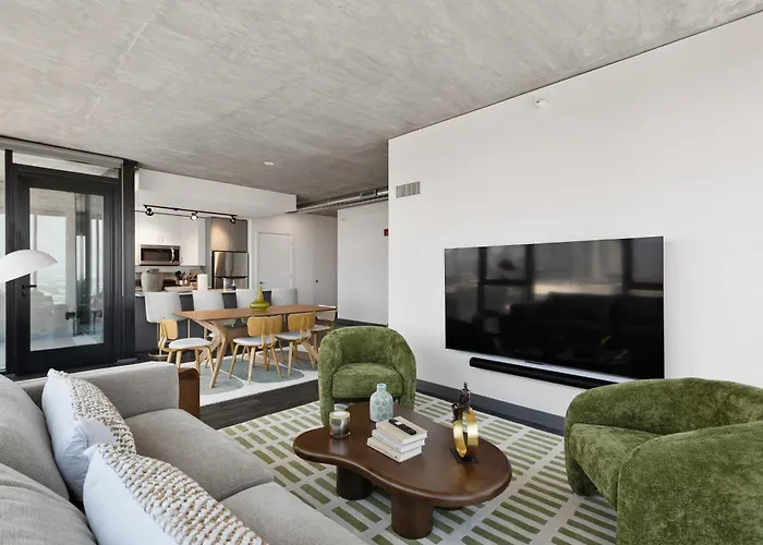Apartment Fulbrix Bright Designer With West Loop Views